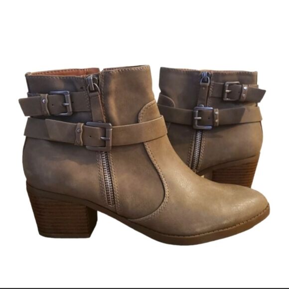 CLEARANCE Indigo Rd. Ankle Boots PERFECT STAPLE TO ANY WARDROBE - Picture 2 of 13